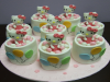 Hello_Kitty_Mini_Cakes_.jpg